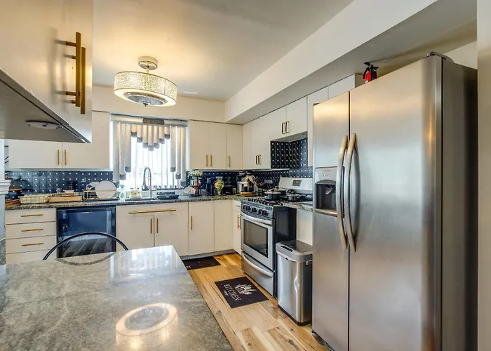 Appartement Walk To Stores & Parks! Stylish